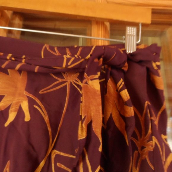 NWT NY & Co. Maxi Brown/Gold Wrap Skirt - Size M - Picture 4 of 9